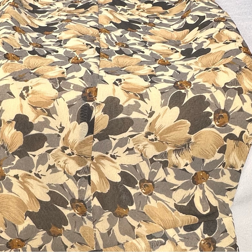 LOFT Womens Dress Tan Floral Sleeveless Ruffle V-neck Neckline Knee Length Sz 6 - Picture 4 of 15